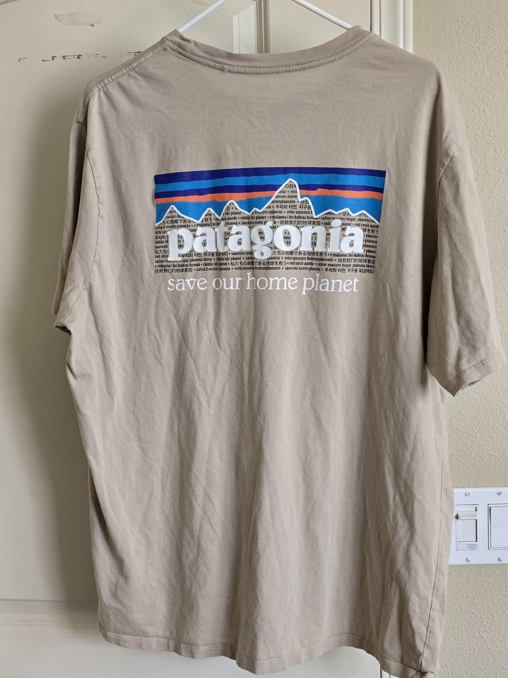 Patagonia Organic Cotton Graphic Tee Beige & Blue XL
